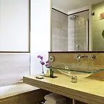 Hotel Doubletree By Hilton Metropole