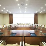 Doubletree By Hilton Metropole 4*