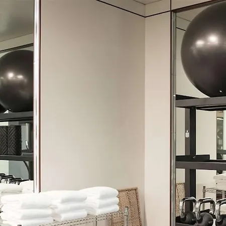 Doubletree By Hilton Metropole Szálloda 4*