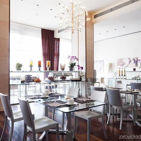 Doubletree By Hilton Metropole Firenze