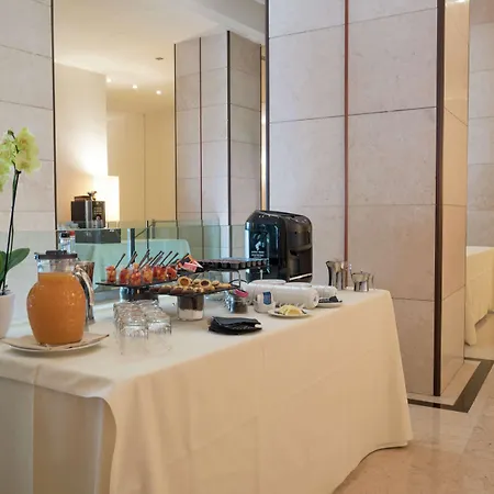 Hotel Doubletree By Hilton Metropole 4*