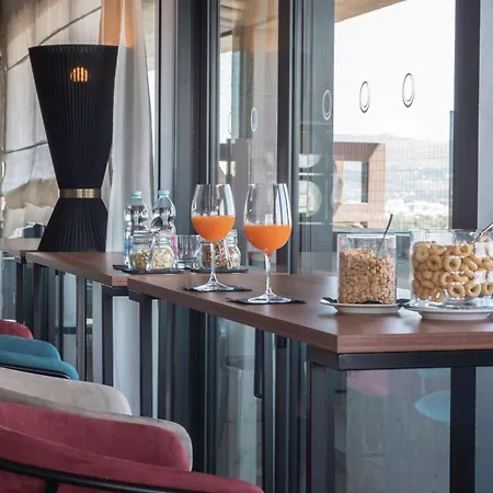 Doubletree By Hilton Metropole 4*