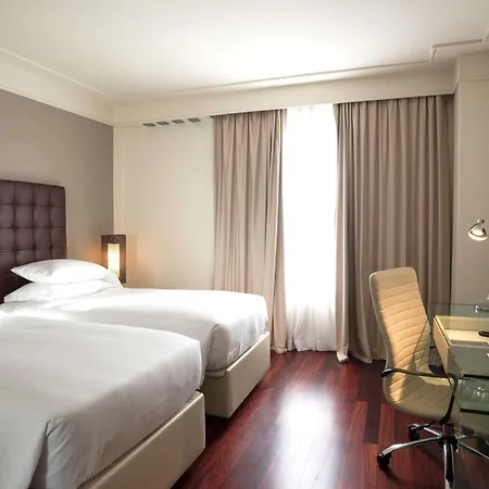 Doubletree By Hilton Metropole 4*