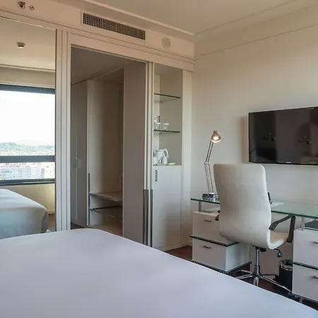 Hotel Doubletree By Hilton Metropole 4*