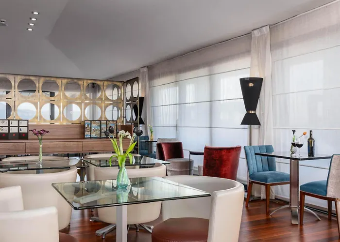 Doubletree By Hilton Metropole Hotel