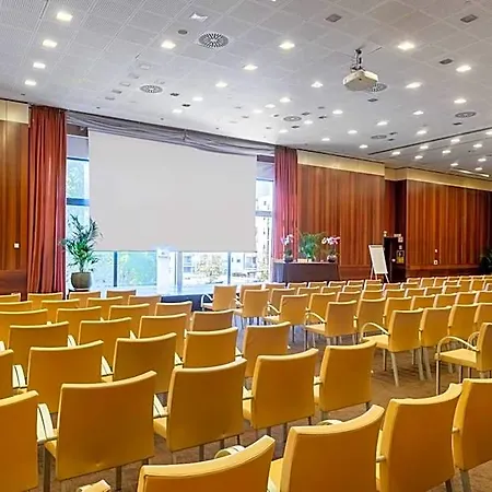 Hotel Doubletree By Hilton Metropole 4*