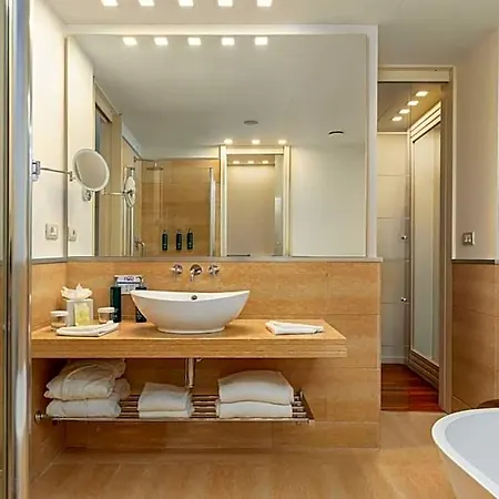 Doubletree By Hilton Metropole 4* Florencja