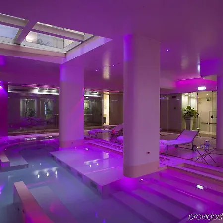 Doubletree By Hilton Metropole