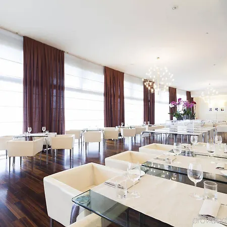 Doubletree By Hilton Metropole Hotel Firenze