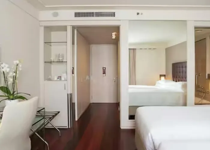 Hotel Doubletree By Hilton Metropole 4*