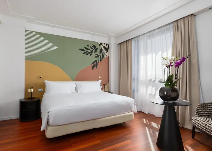 Doubletree By Hilton Metropole Hotel