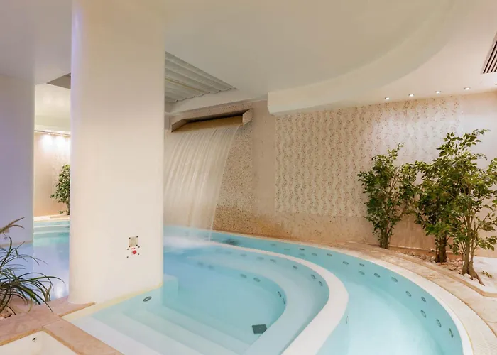 Doubletree By Hilton Metropole Hotel Firenze