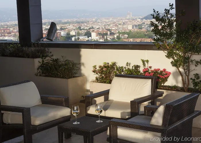 Doubletree By Hilton Metropole 4*