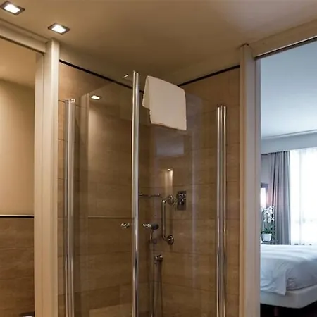 Doubletree By Hilton Metropole Отель