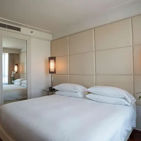 Doubletree By Hilton Metropole Отель