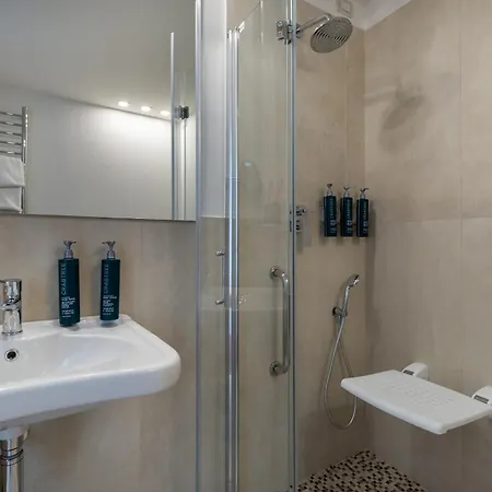 Отель Doubletree By Hilton Metropole Флоренция