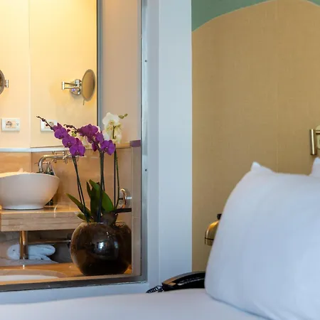 Doubletree By Hilton Metropole Hotel