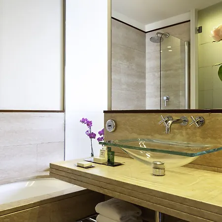 Hotel Doubletree By Hilton Metropole