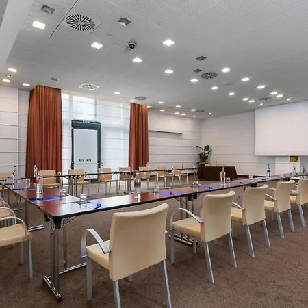 Doubletree By Hilton Metropole 4* Флоренция