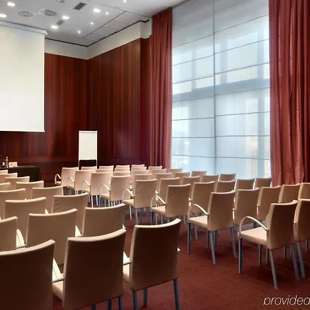 Doubletree By Hilton Metropole Hotel Florence