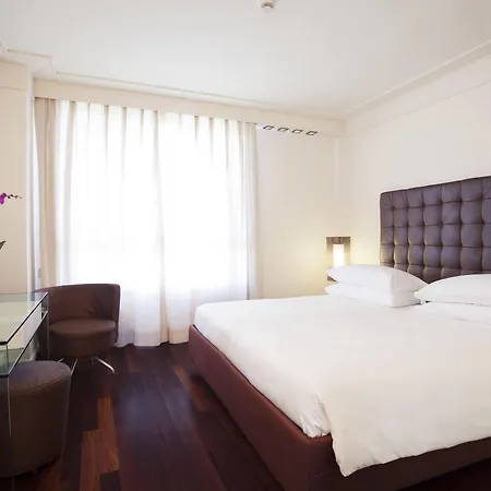 Doubletree By Hilton Metropole Hotel