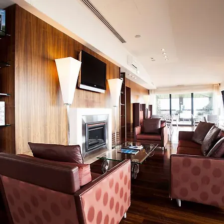 Doubletree By Hilton Metropole 4*