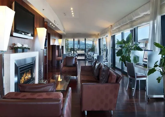 Doubletree By Hilton Metropole Hotel 4*